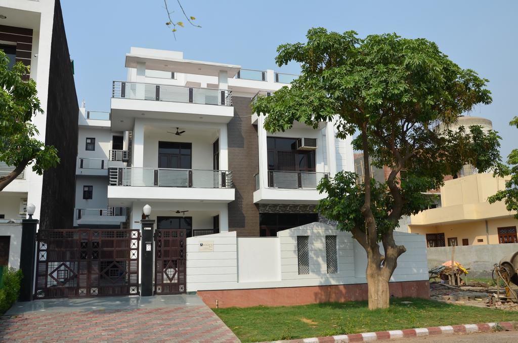 Hotel The Abodes House Greater Noida Esterno foto