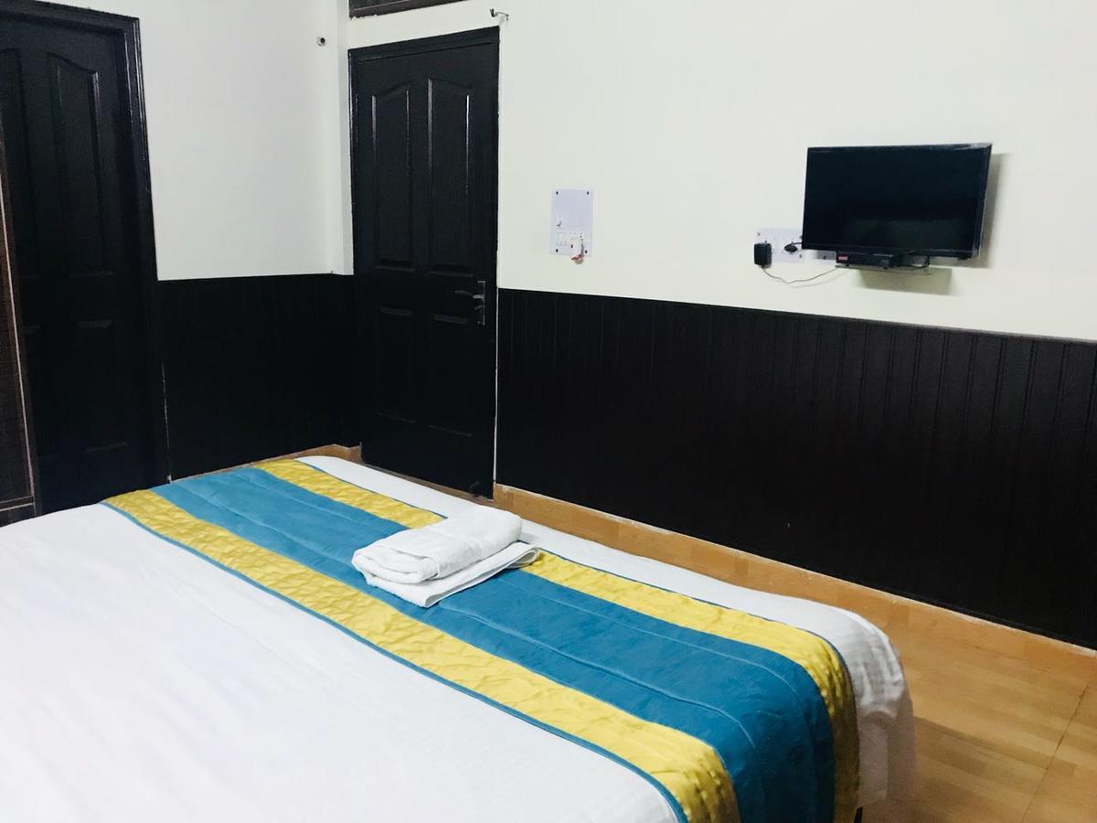 Hotel The Abodes House Greater Noida Esterno foto