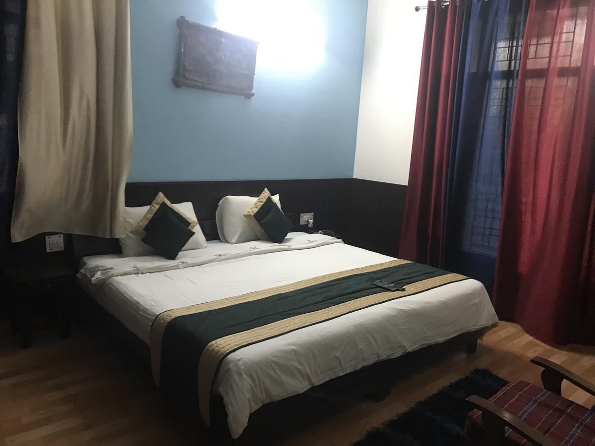 Hotel The Abodes House Greater Noida Esterno foto