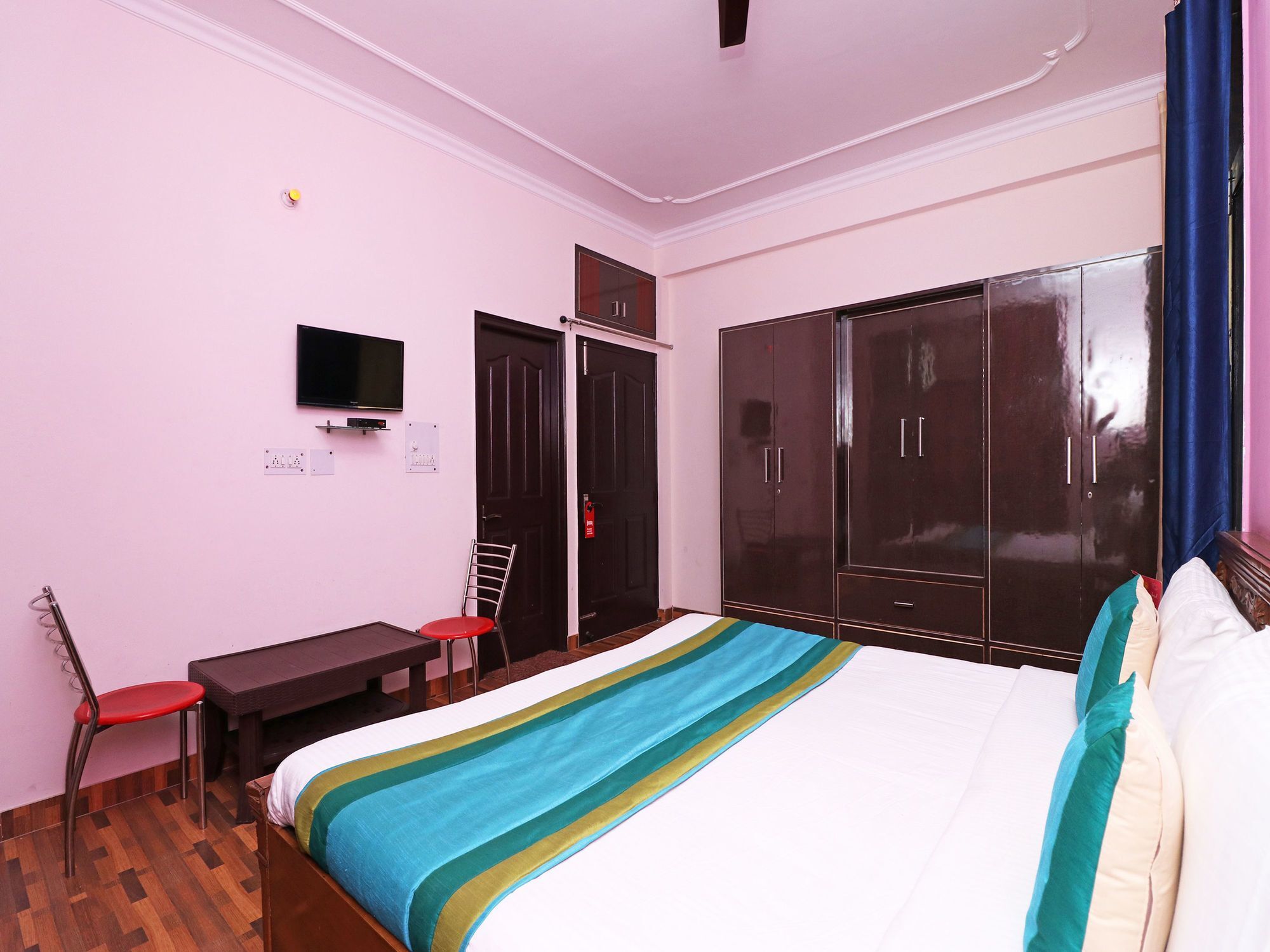 Hotel The Abodes House Greater Noida Esterno foto