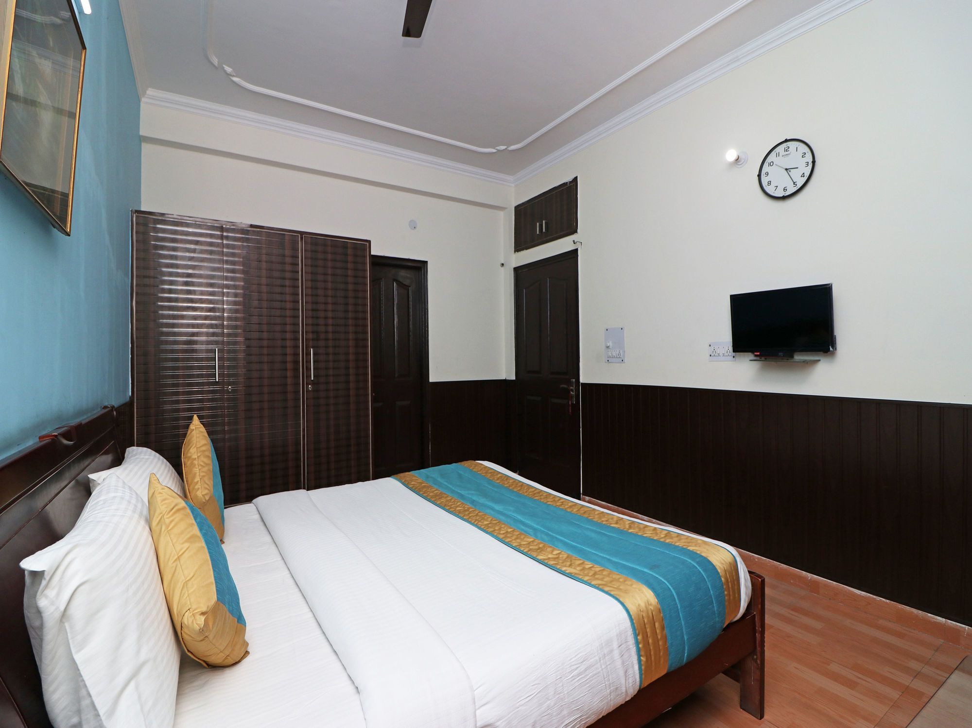 Hotel The Abodes House Greater Noida Esterno foto