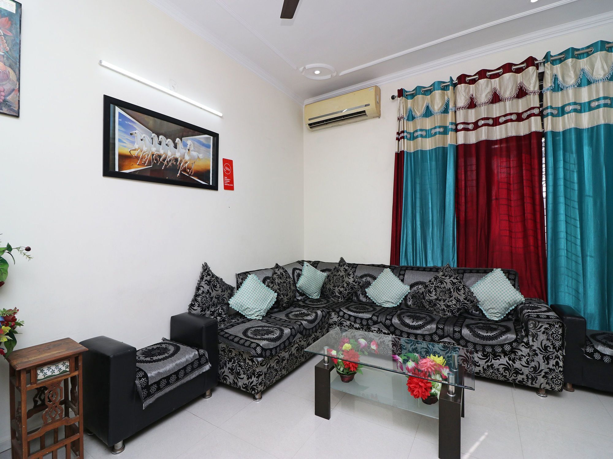 Hotel The Abodes House Greater Noida Esterno foto
