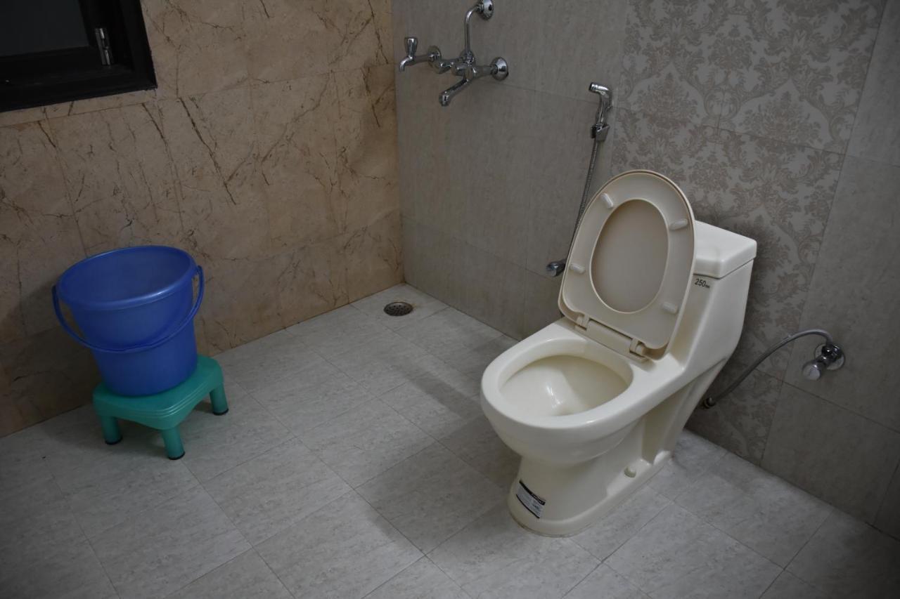 Hotel The Abodes House Greater Noida Esterno foto