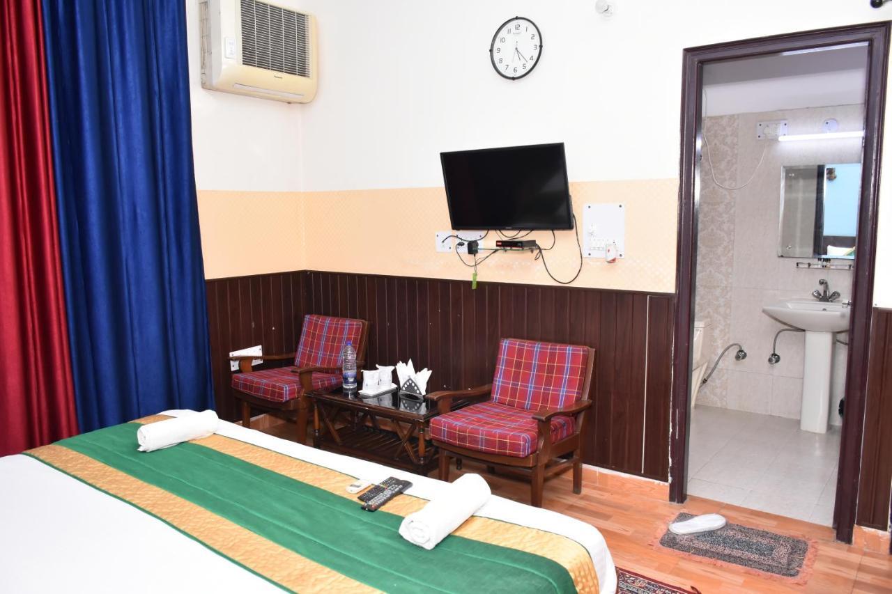 Hotel The Abodes House Greater Noida Esterno foto